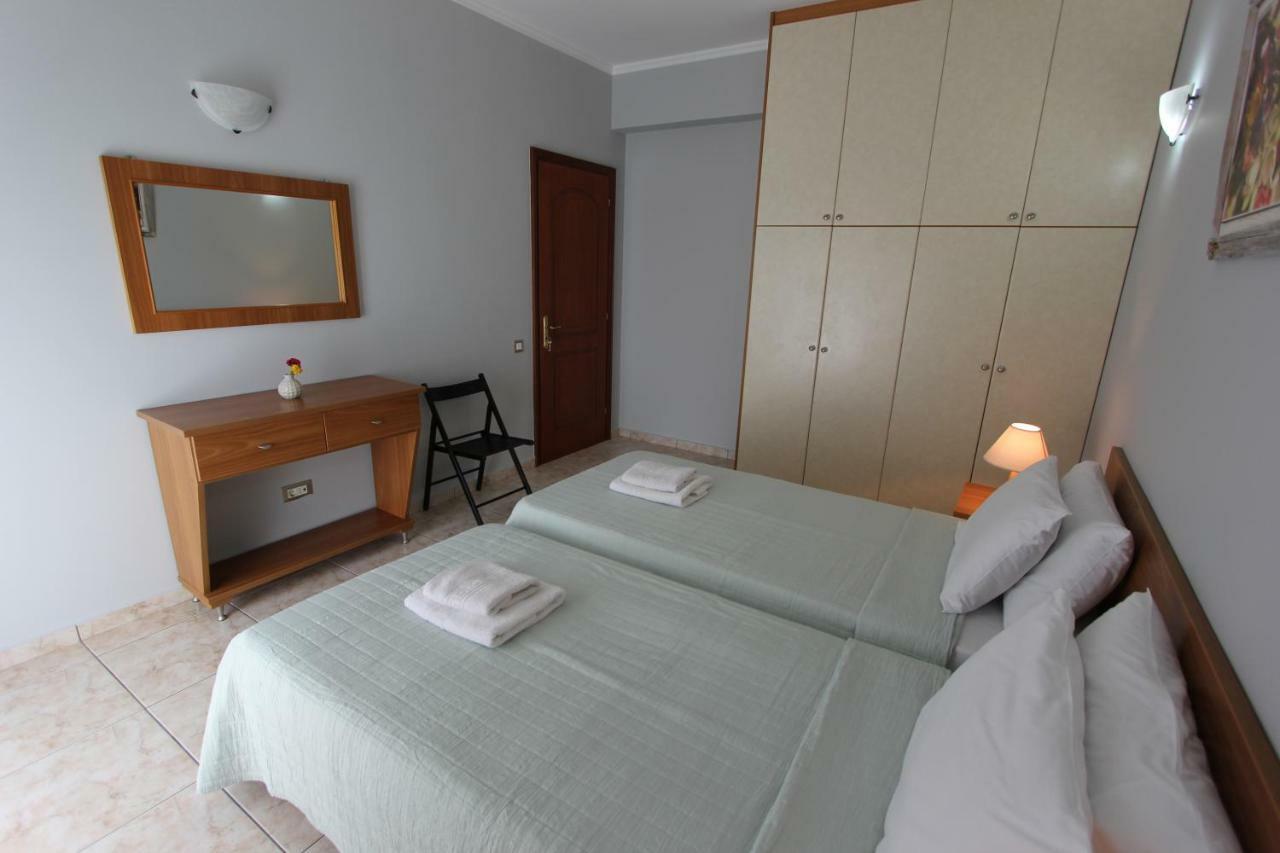 Tosis Apartments Свороната Экстерьер фото